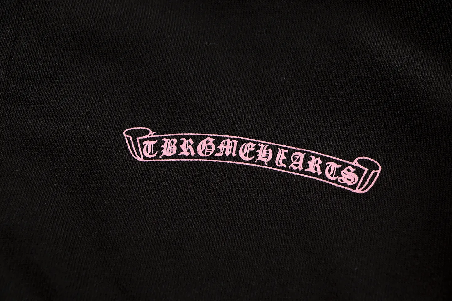 P290 Chrome Hearts Chrome Hearts Sanskrit Letter Print Miami Hot Girl Pink Print Zipper Sweatshirt Size: S M L XL Color: Black